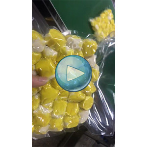 魚豆腐真空包裝一體機視頻，多頭電子秤