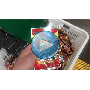 香辣雞丁真空包裝機，高速全自動85包/分鐘